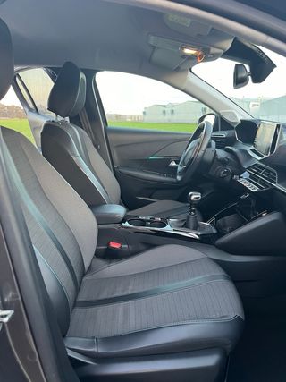 Peugeot 208 2022