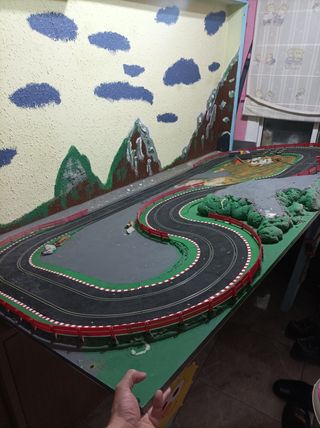 Scalextric montado 244x122
