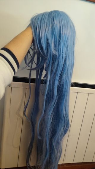 Peluca azul larga