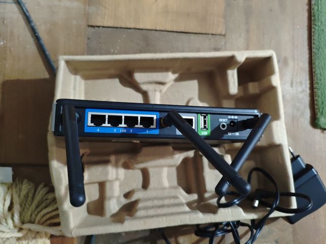 Router dlink  dir635