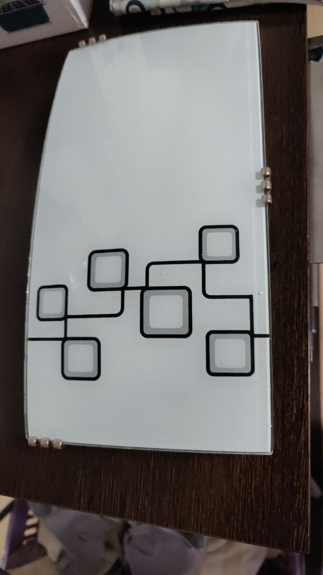 Luces de cristal y bombilla