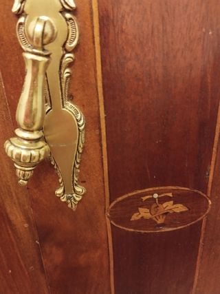 Armario muy antiguo, 100 años.