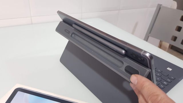 S-Pen e custodia/tastiera Samsung Galaxy Tab S6 da 256 GB