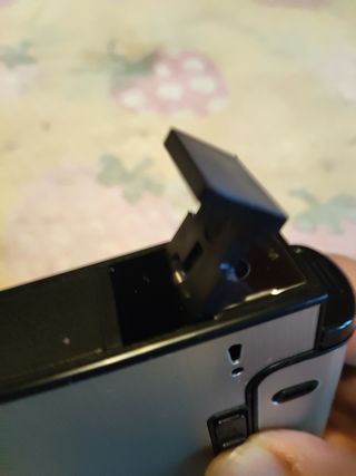 Pitillera automática metálica y ligera