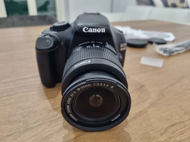 Fotocamera Reflex Canon Eos 1100D