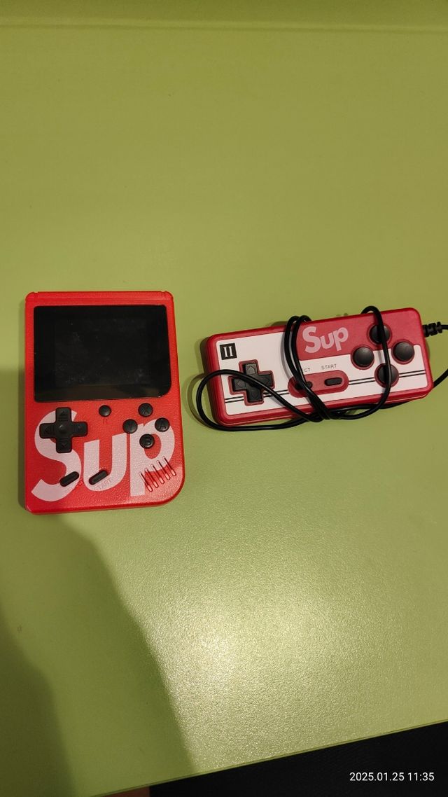 2 Consolas  portátiles