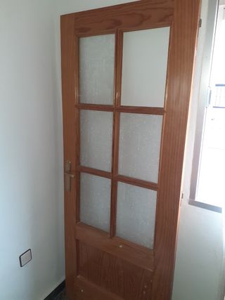 Oferta! Puerta de pino 82cm