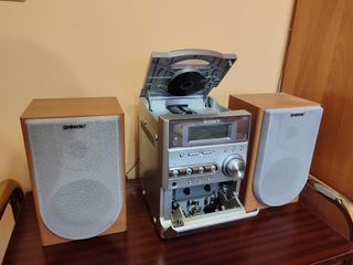 Minicadena y altavoces