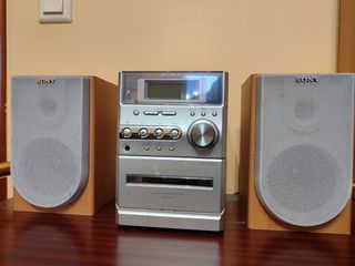 Minicadena y altavoces