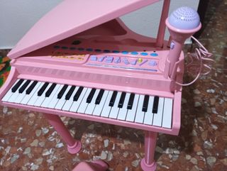 Piano de juguete