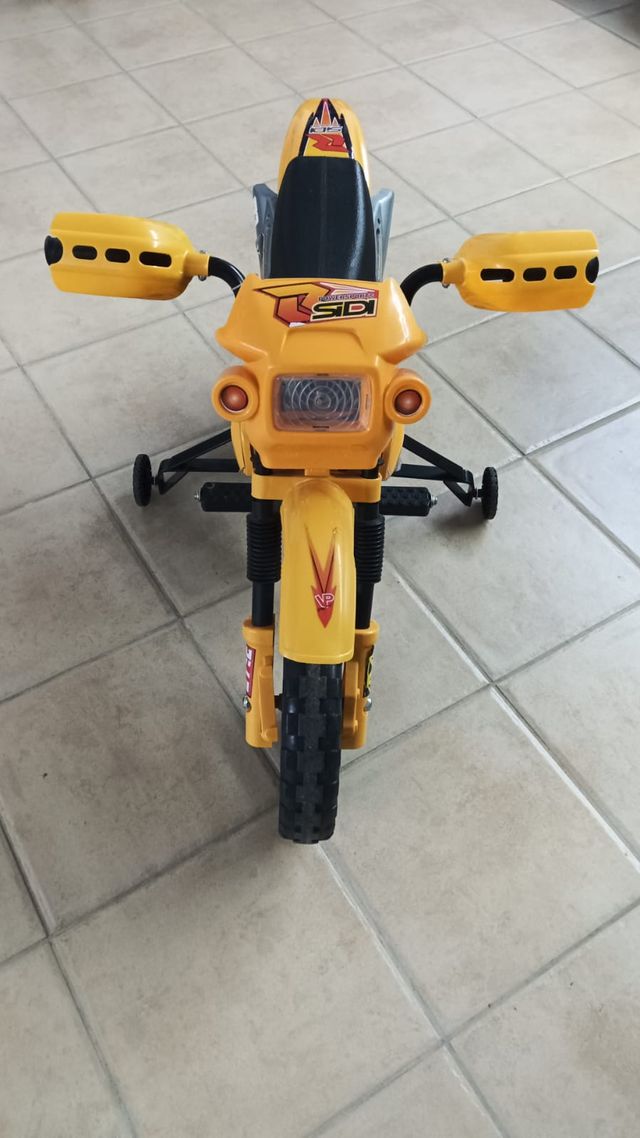 Moto infantil a batería 6V