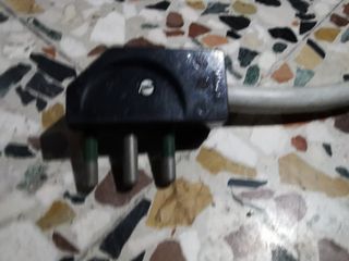 Termosifone elettrico marca De Longhi