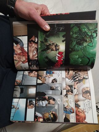 Dinastia de M. Marvel Deluxe