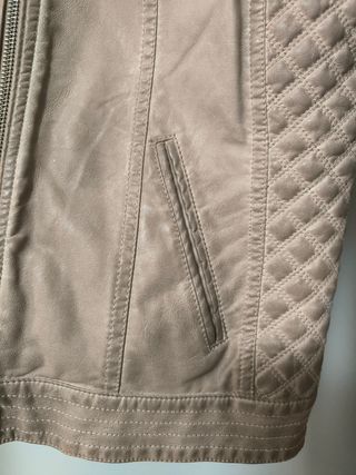 Cazadora polipiel beige