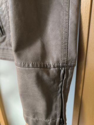 Cazadora polipiel beige