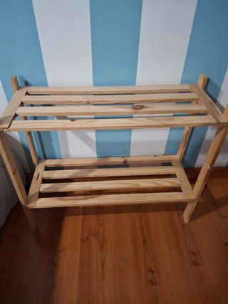 Estantería de madera