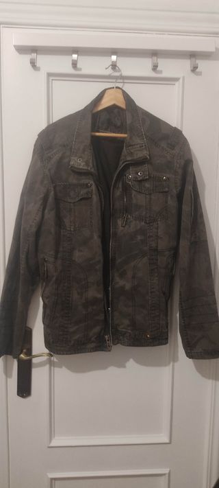 Cazadora vaquera camuflaje 