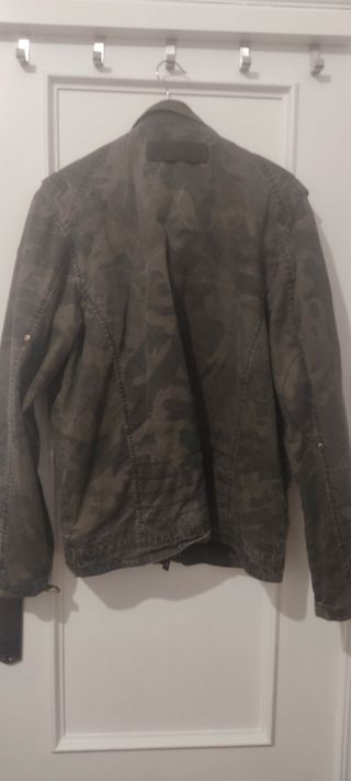 Cazadora vaquera camuflaje 