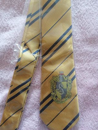 Corbata Hufflepuff