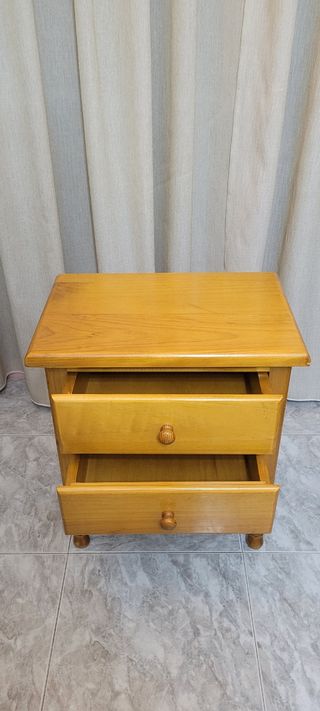 Mesilla de noche pino barnizado