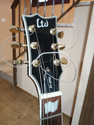 Guitarra midi y procesador Midi