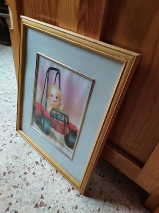 Cuadro antiguo bebe marco pino