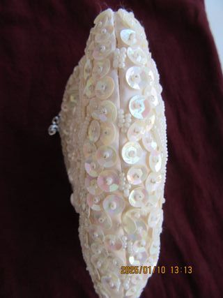 Bolso de fiesta con perlas