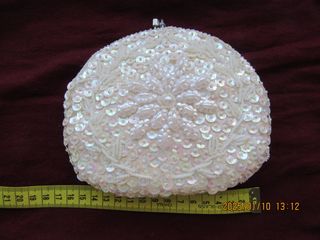Bolso de fiesta con perlas