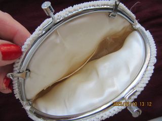 Bolso de fiesta con perlas