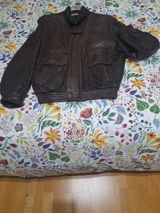 Cazadora de piel