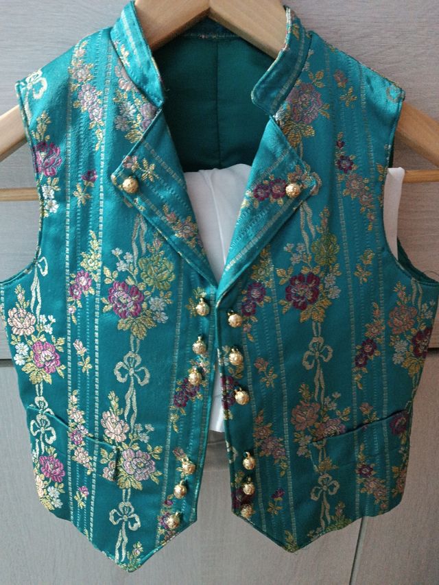 Lote chaleco, faldón fallero.