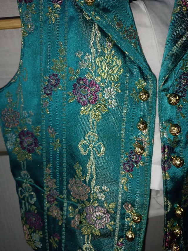 Lote chaleco, faldón fallero.