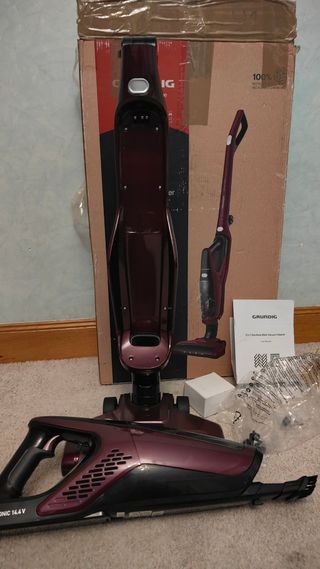 Aspiradora, aspirador sin cable vertical Grundig 2