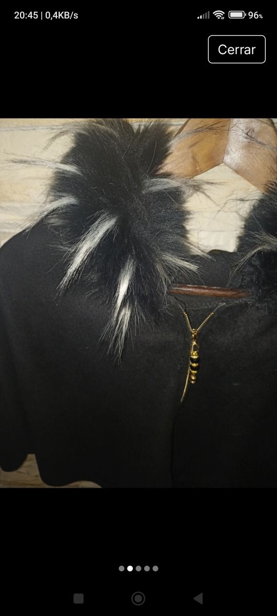 Elegante Capa poncho con pelo