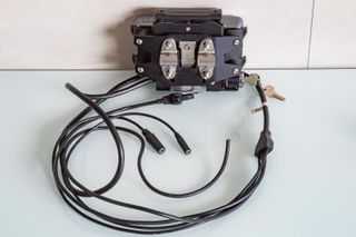 NAVEGADOR GARMIN ZUMO 660LM + SOPORTE TOURATECH SD