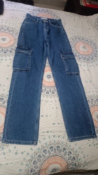 Vaquero cargo Bershka 