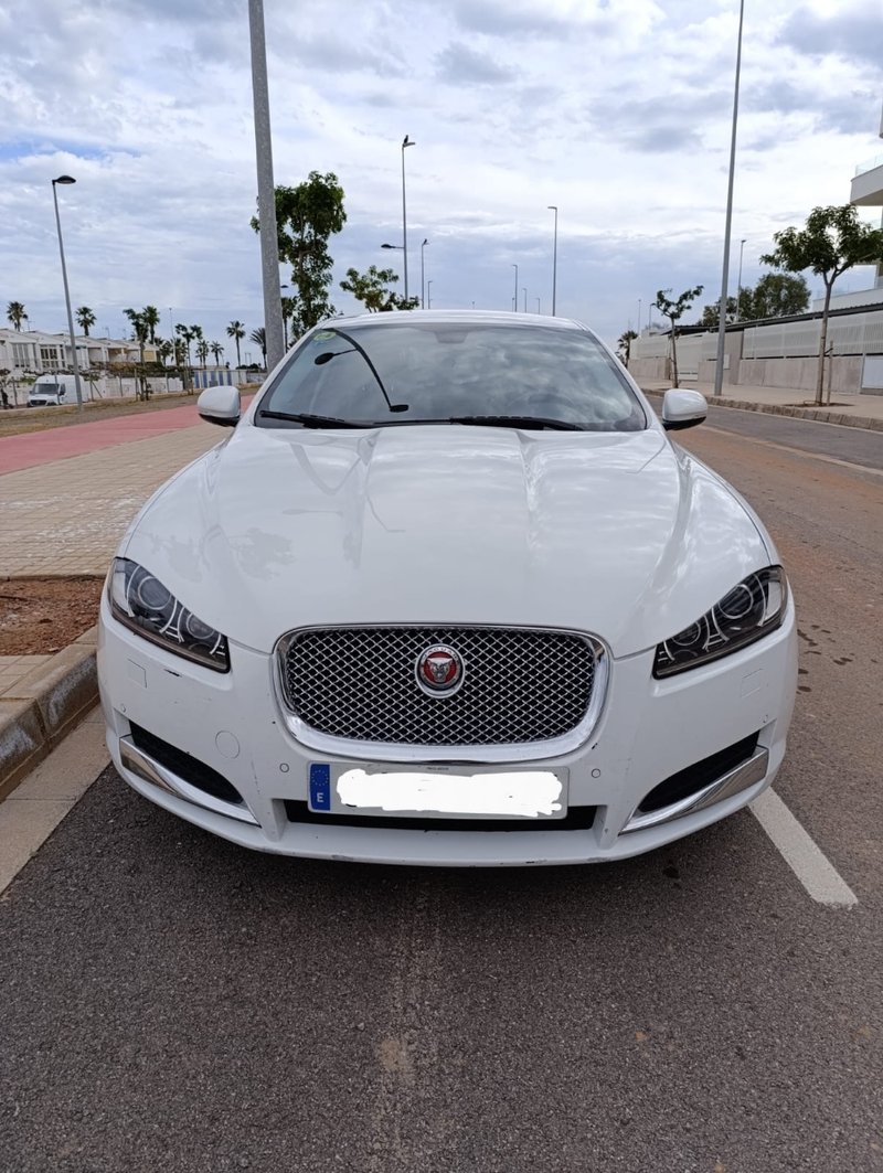 Jaguar XF Diciembre  2013 - foto 1
