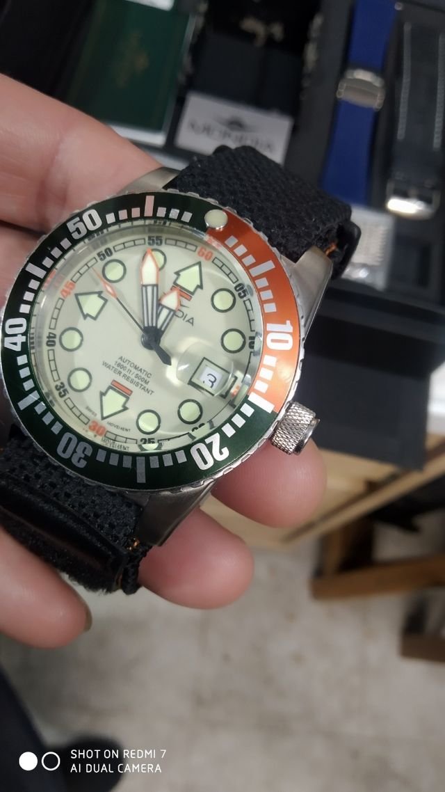 Reloj Mondia automático