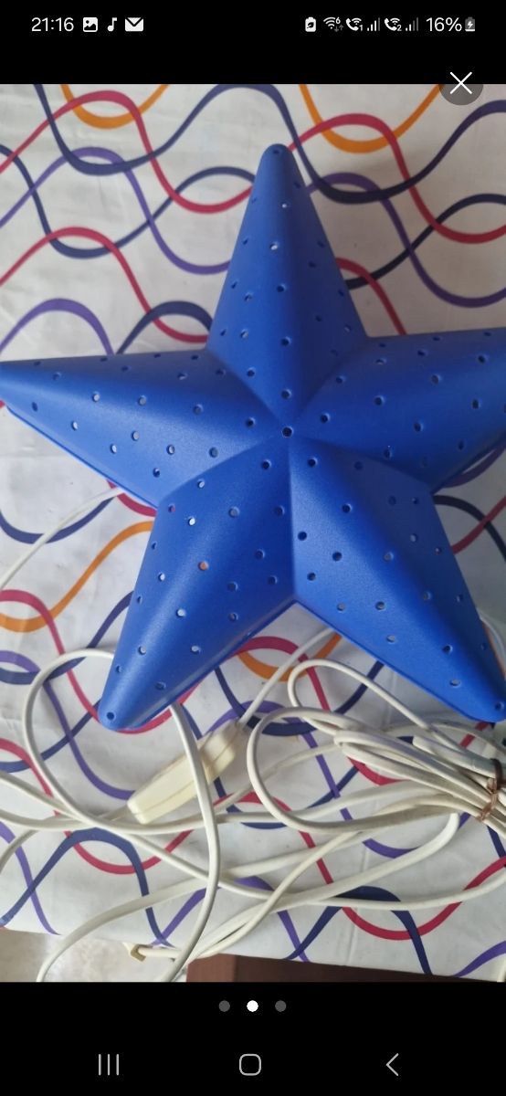 Attrezzi 1 lume ed 1 lampada a muro