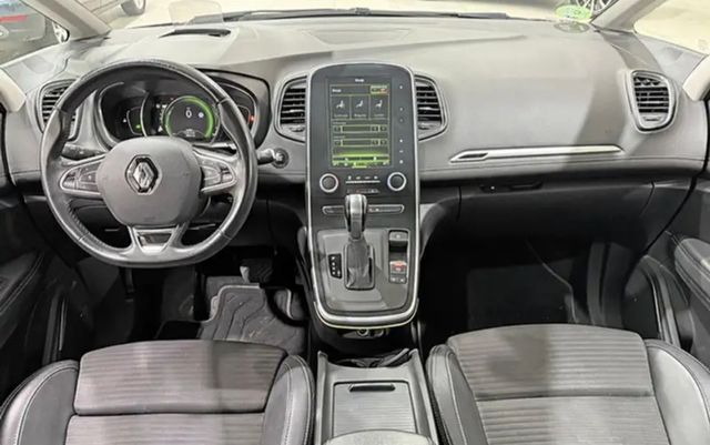 Renault Grand Scenic modelo de 2017