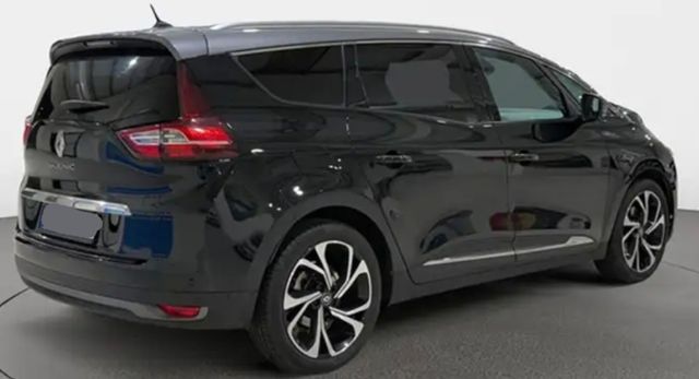 Renault Grand Scenic modelo de 2017