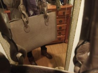 Bolso de cuero marca  hippi grace