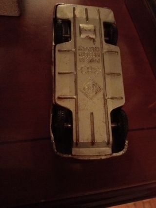 Coche de juguete hojalata EKO