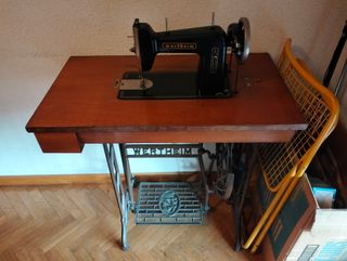 Maquina de coser Whertheim