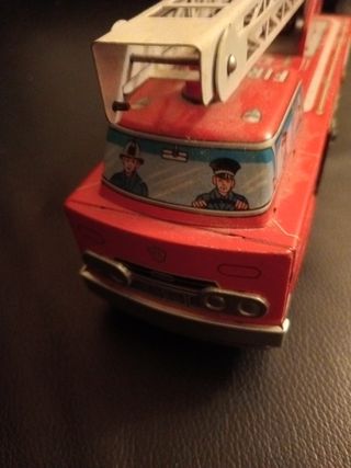 Juguete coche hojalata japones