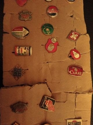 Lote de 23 insignia original vintage