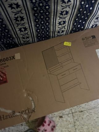 Montaje de escritorios, tocadores y más.