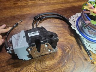 Actuador bloqueo cerrsdura puerta Hyundai Tucson