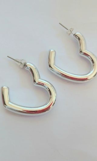 Pendientes semi aros corazón
