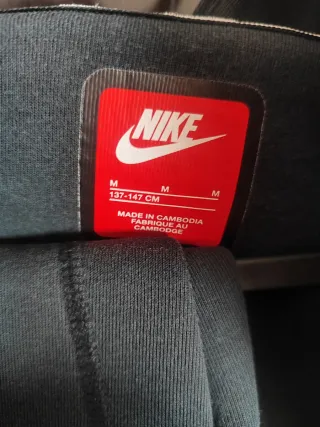 Chándal deportivo Tech Nike niño.